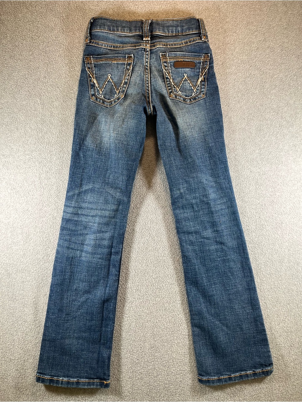 Wrangler Girls Bootcut Jeans Size 8 Slim Adjustable Waist Medium Wash Stretch - Picture 2 of 9